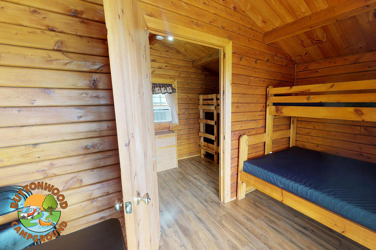 Buttonwood-Pennsylvania-Camping-Log-Cabin-1